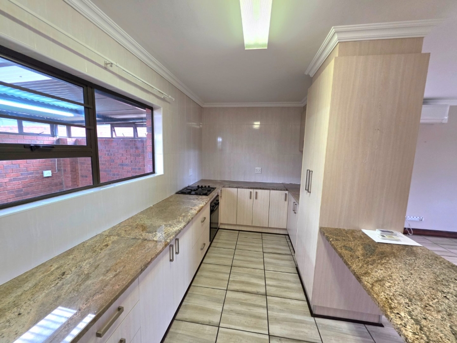 To Let 3 Bedroom Property for Rent in Eureka Free State